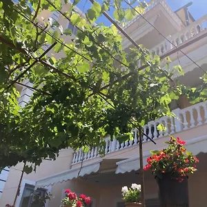 Himara Apartments Himara