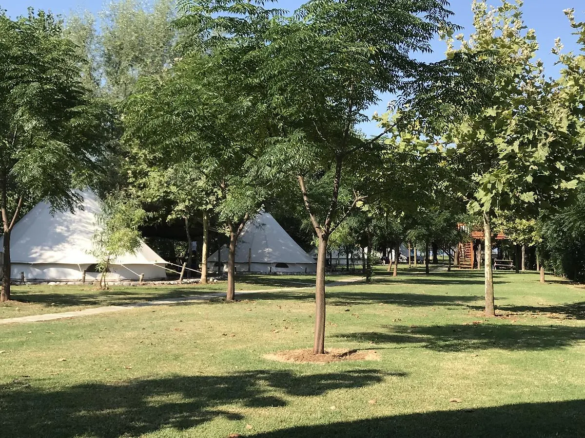 Lake Shkodra Resort Grilë